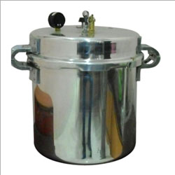 Pressure Cooker in Delhi